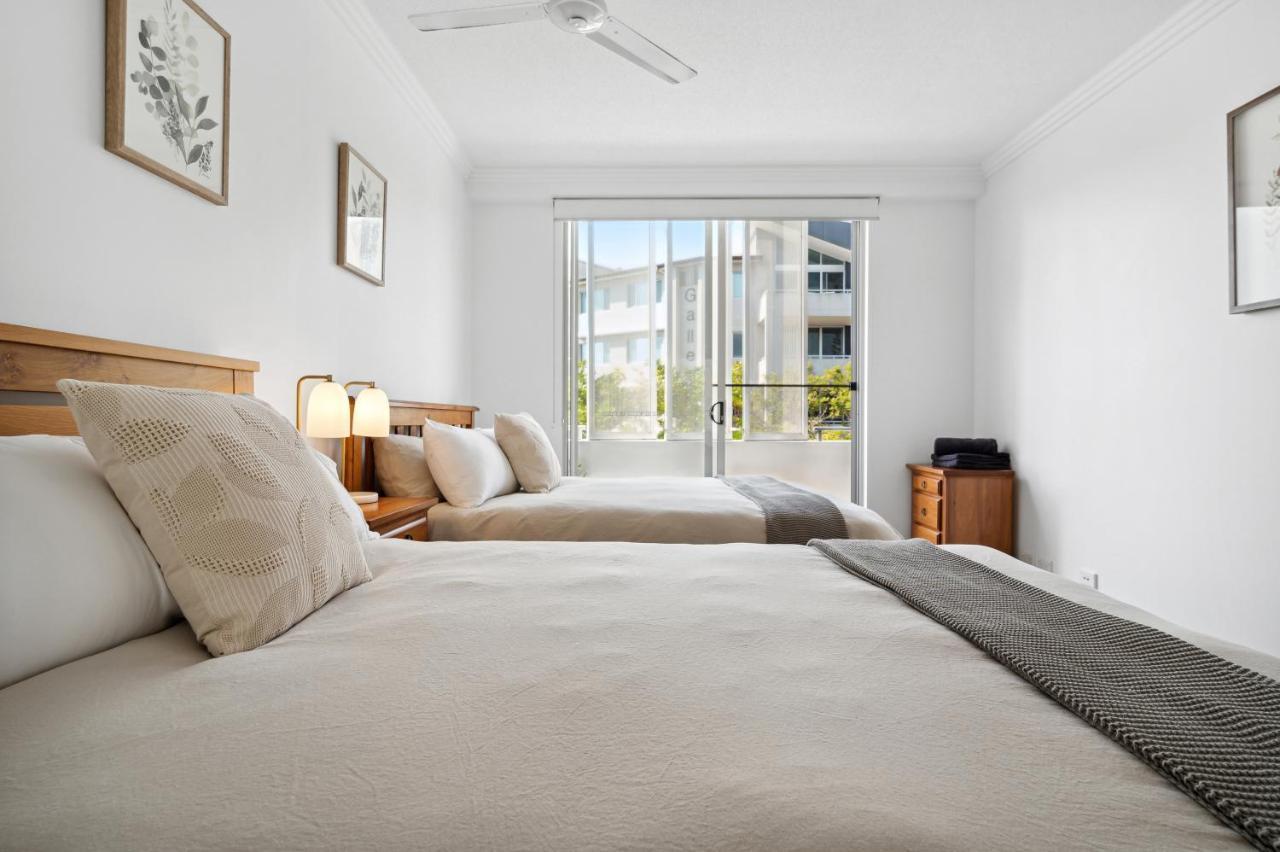 Luxury Varsity-robina-bond Apartment Gold Coast