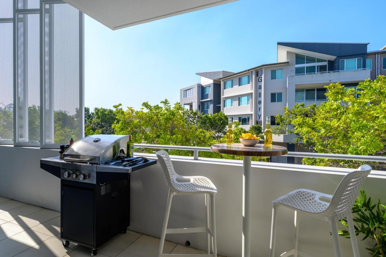 Luxury Varsity-robina-bond Apartment